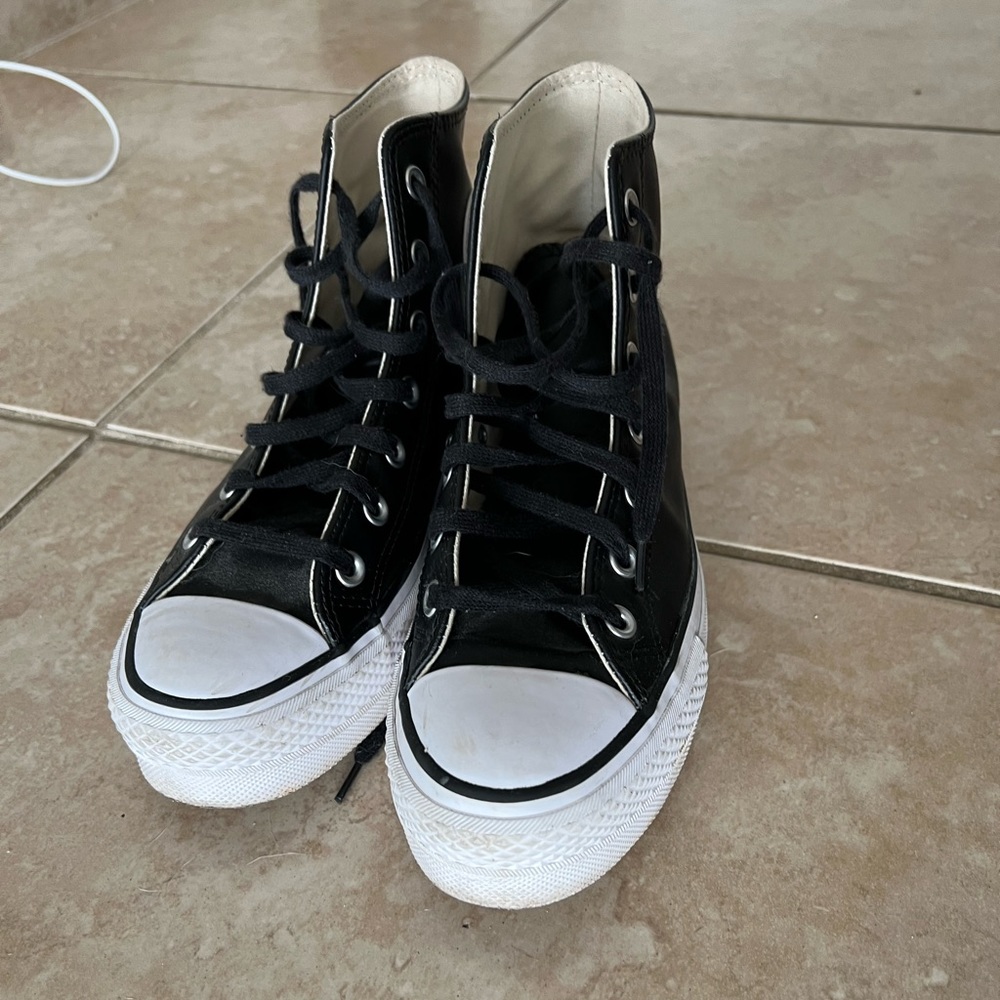 Converse high top in leather size us woman 8